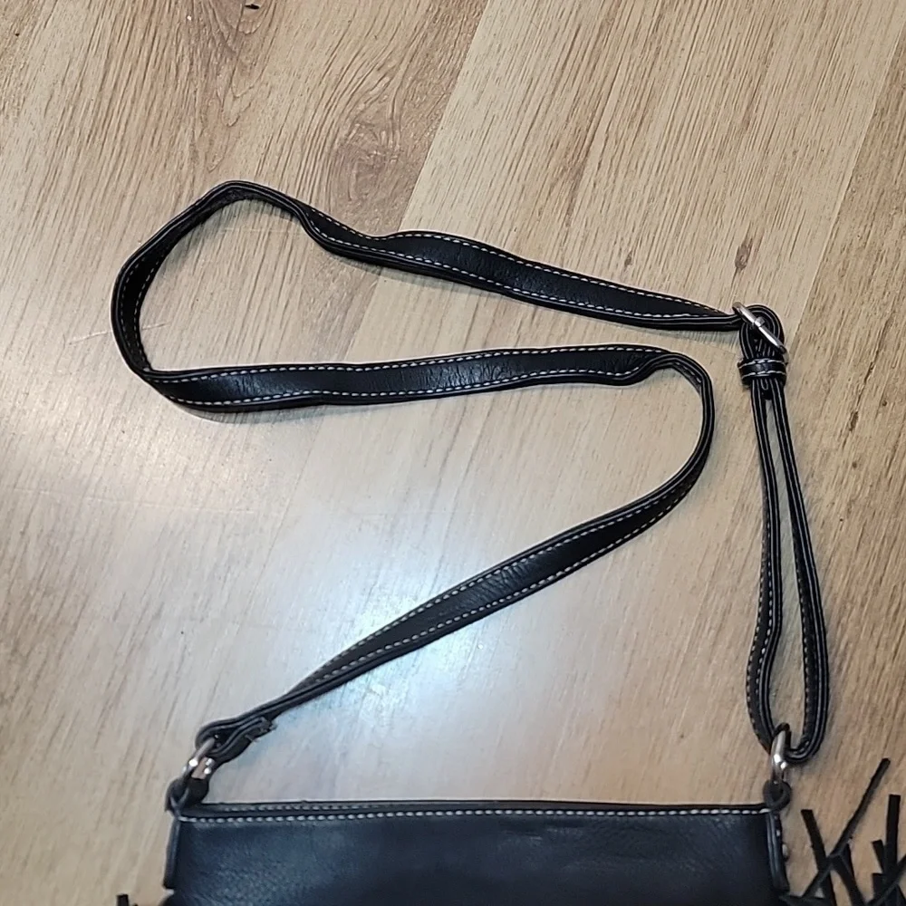 Blazin Roxx Aztec Fringe Crossbody - Picture 10 of 10